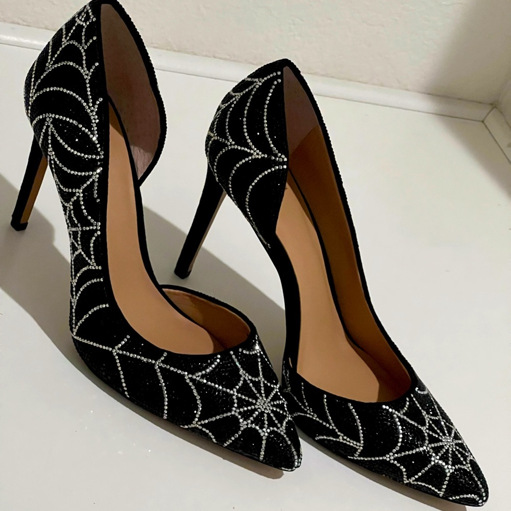 INC. International Concepts Spiderweb Pumps